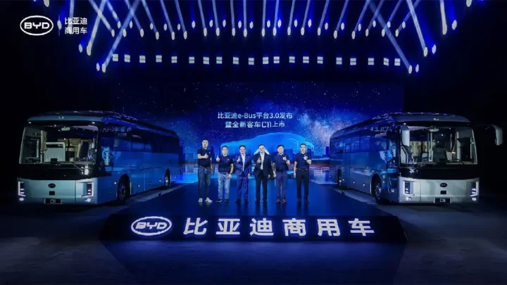 Kinesiska BYD revolutionerar elbussar med chassiintegrerade batterier och 1 000 volts system