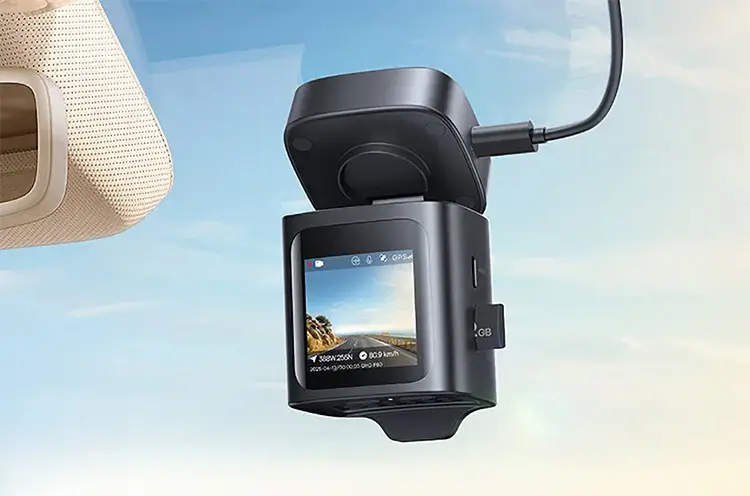 Baseus nya solcellsdrivna dashcam skyddar bilen i upp till två veckor
