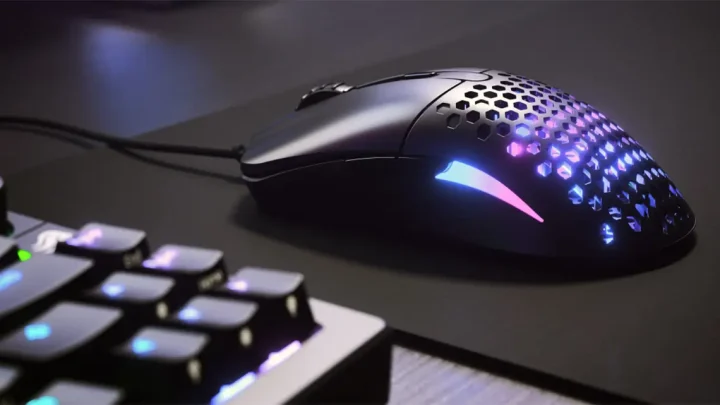 Glorious Gaming presenterar trådlösa möss med utbytbara batteripaket