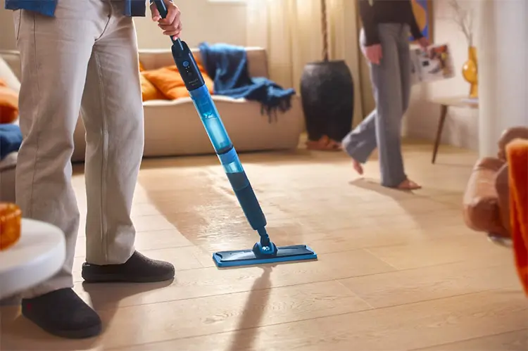 Philips lanserar OneUp – den elektriska moppen som ska förändra städningen